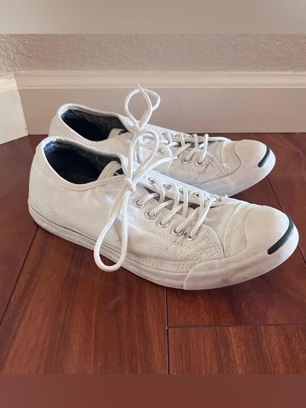 Women’s Converse Sneakers